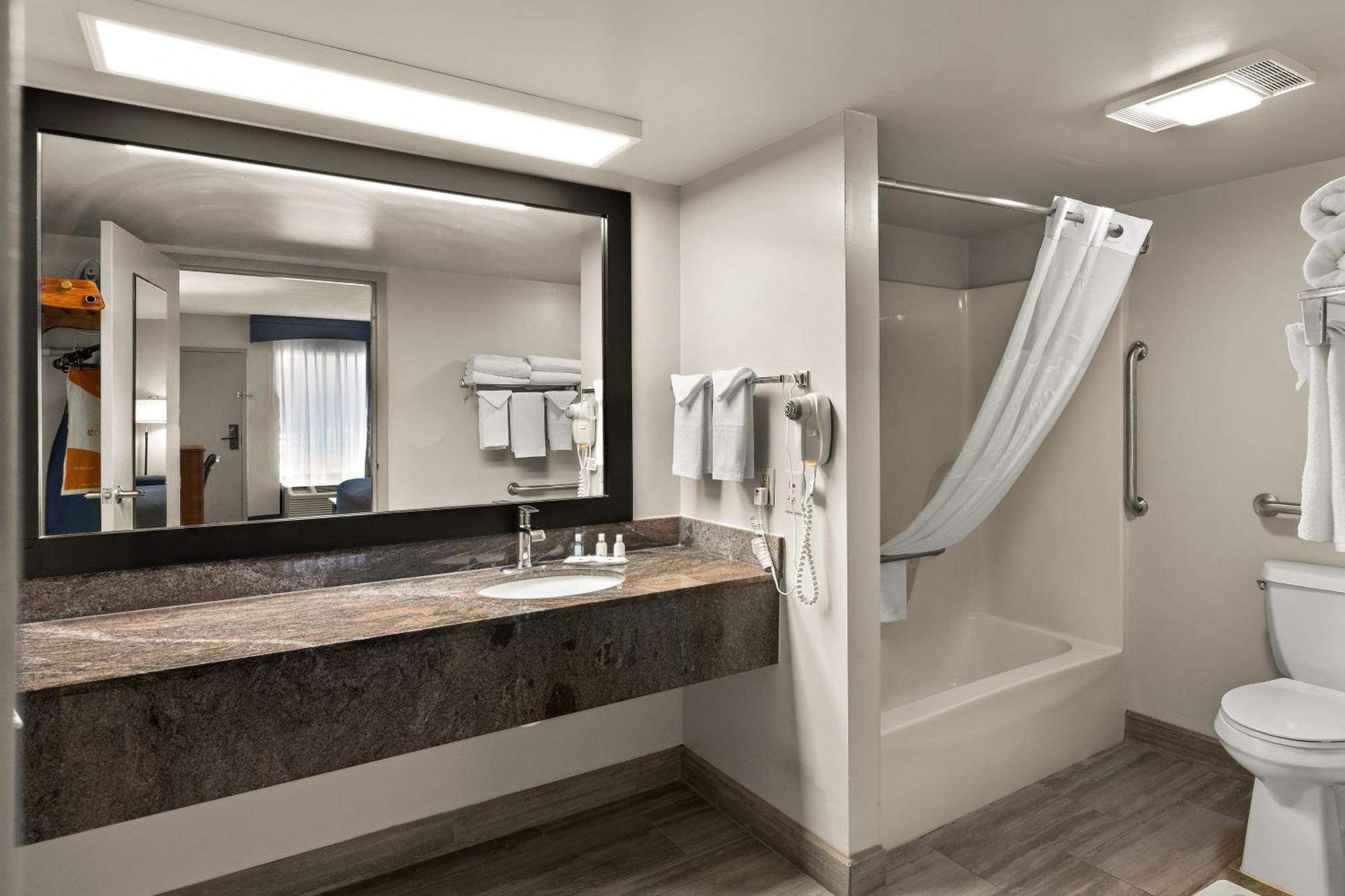 דנדרידג' Quality Inn מראה חיצוני תמונה